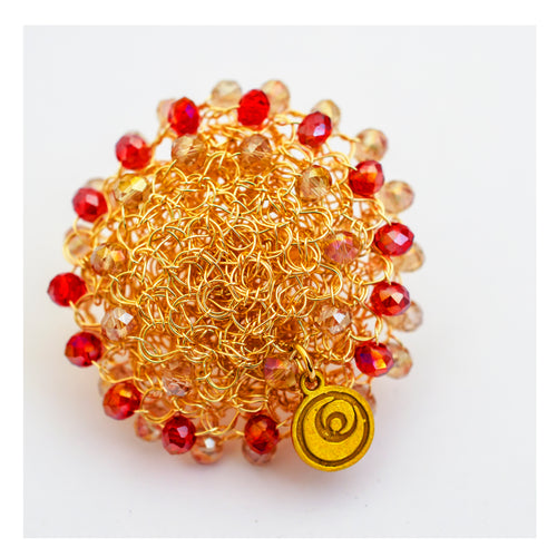 Cake Ring in Gold and Red Crystals